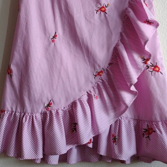 Romeo and Juliet Couture Embroidered Pink Wrap Dress Small - Picture 5 of 14